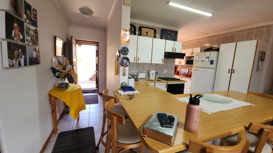 3 Bedroom Property for Sale in Hartenbos Central Western Cape